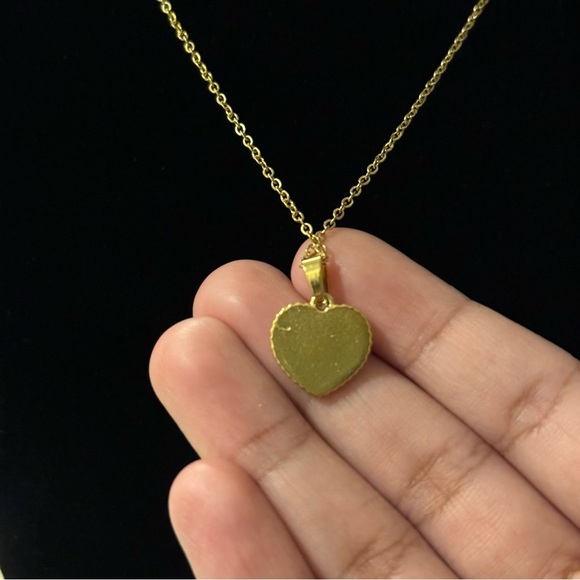 ✨2 for $30✨ Gold Plaid Puffy Heart Pendant Necklace 💛✨ (Checkered, Art Nouveau) - Picture 4 of 10